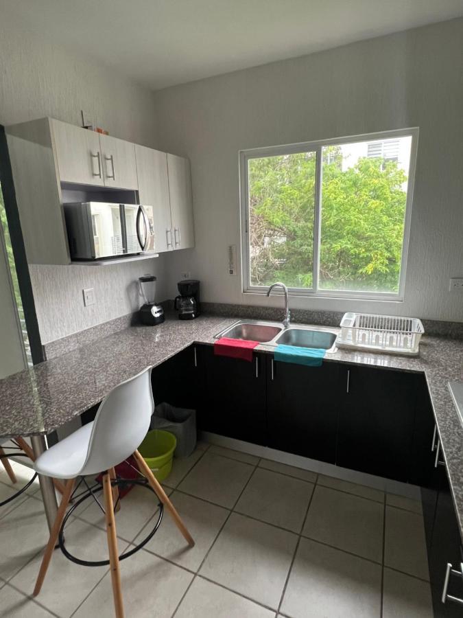 Confortable Departamento Vacacional In Playa Плая дел Кармен Екстериор снимка